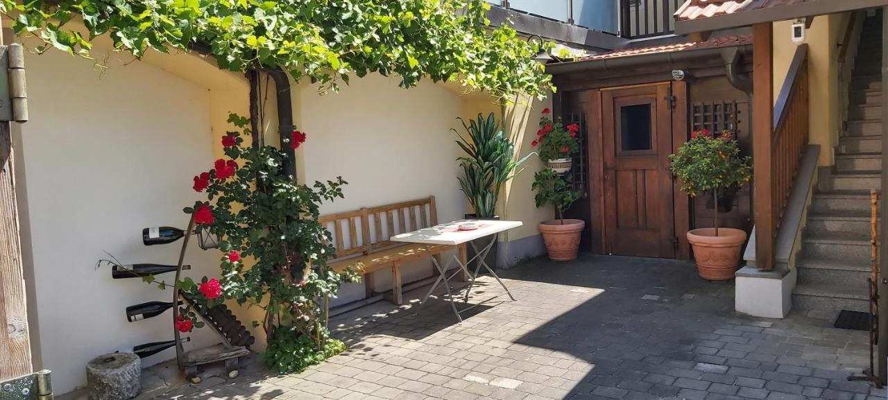 Apartamento Stift Goettweigblick Furth bei Gottweig Exterior foto